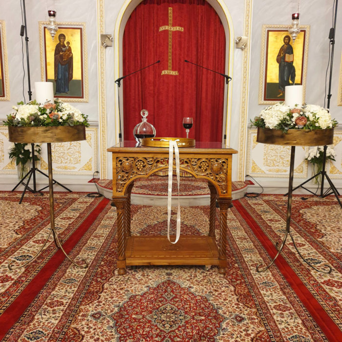 Wedding Candles Gold Pedestals Flower Arrangements Orthodox