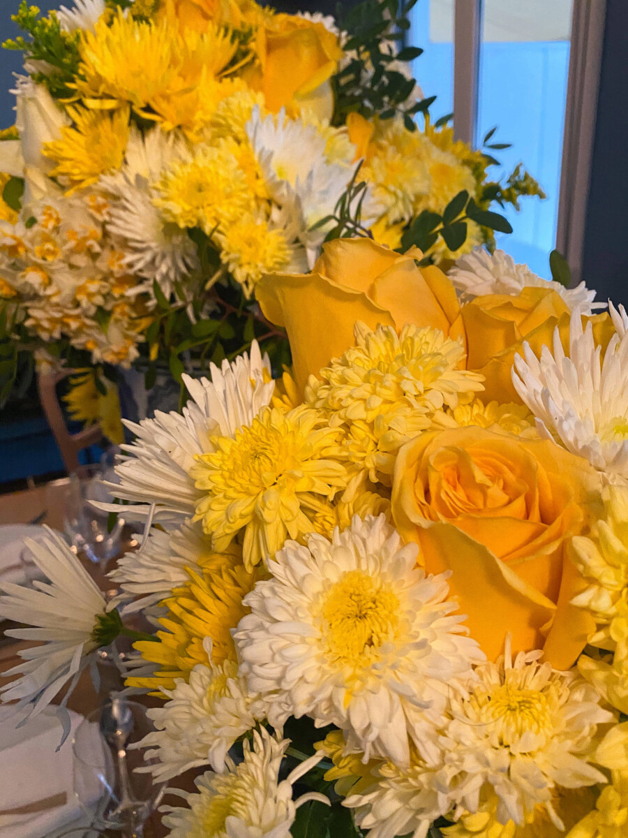 Ανθοδέσμη Κίτρινα Λευκά Λουλούδια