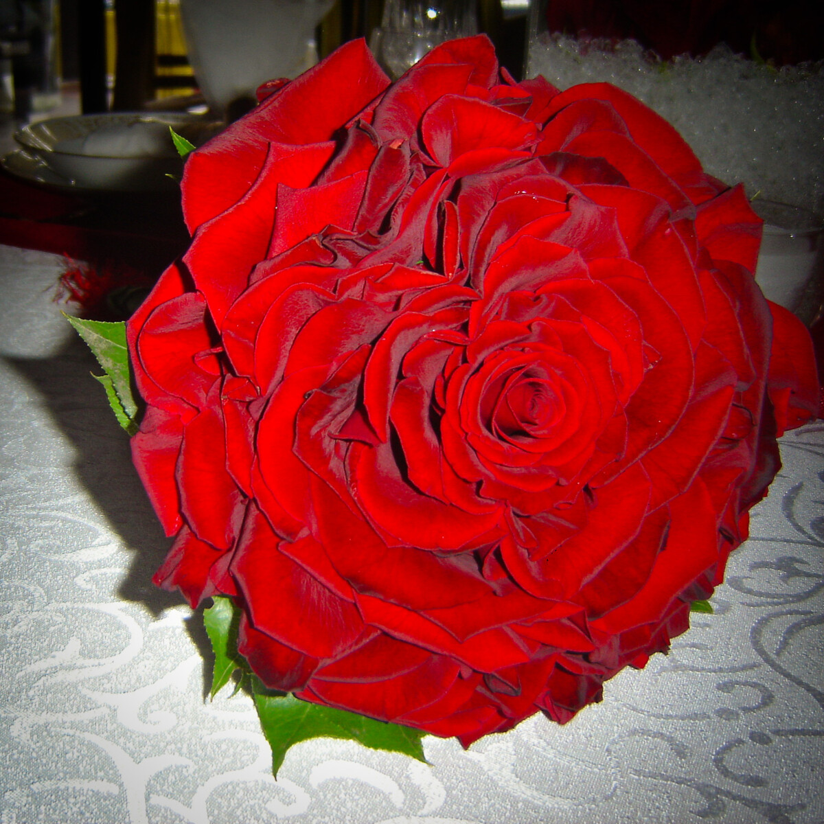 Ανθοδέσμη Γάμου Κόκκινο Τριαντάφυλλο Πέταλα