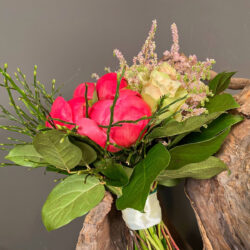Ανθοδέσμη Γάμου Κοραλί Παιώνιες Τριαντάφυλλα Αστίλβη