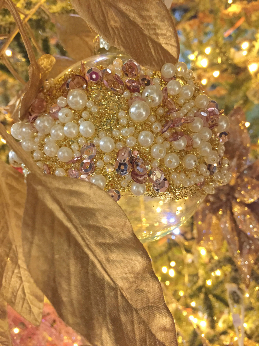 Christmas Ball Glass Gold Glitter Sequins Pearls 10cm