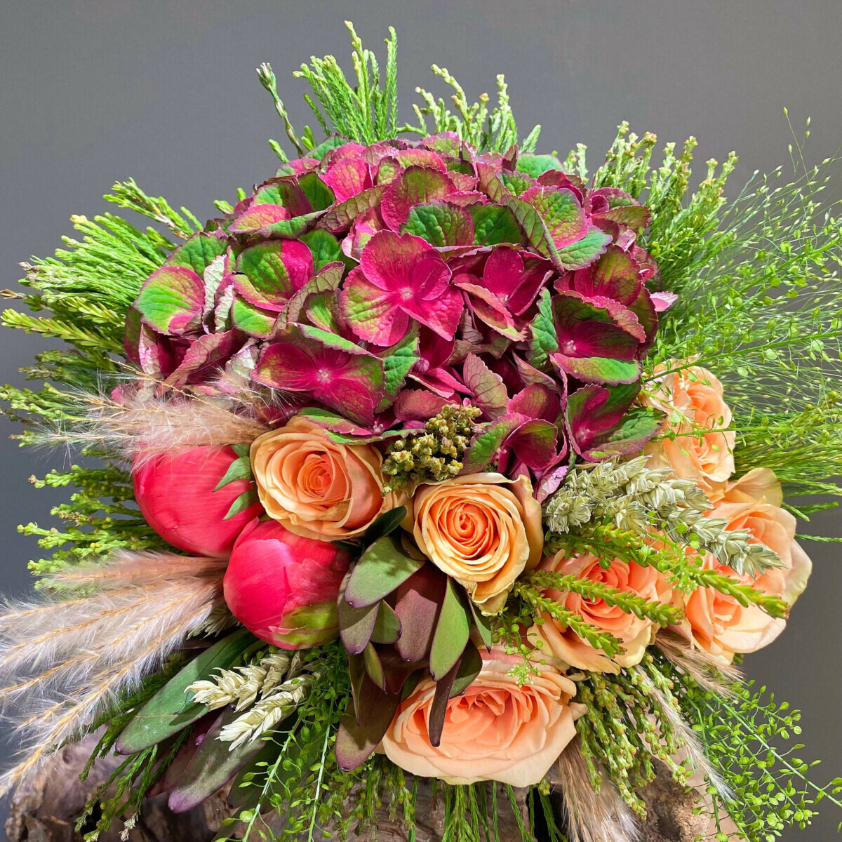 Bridal Bouquet Hydrangeas Thlaspi Peonies Roses