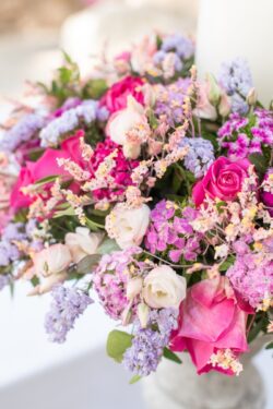 Λαμπάδες Γάμου Γκρι Κηροπήγιο Ροζ Λιλά Λουλούδια