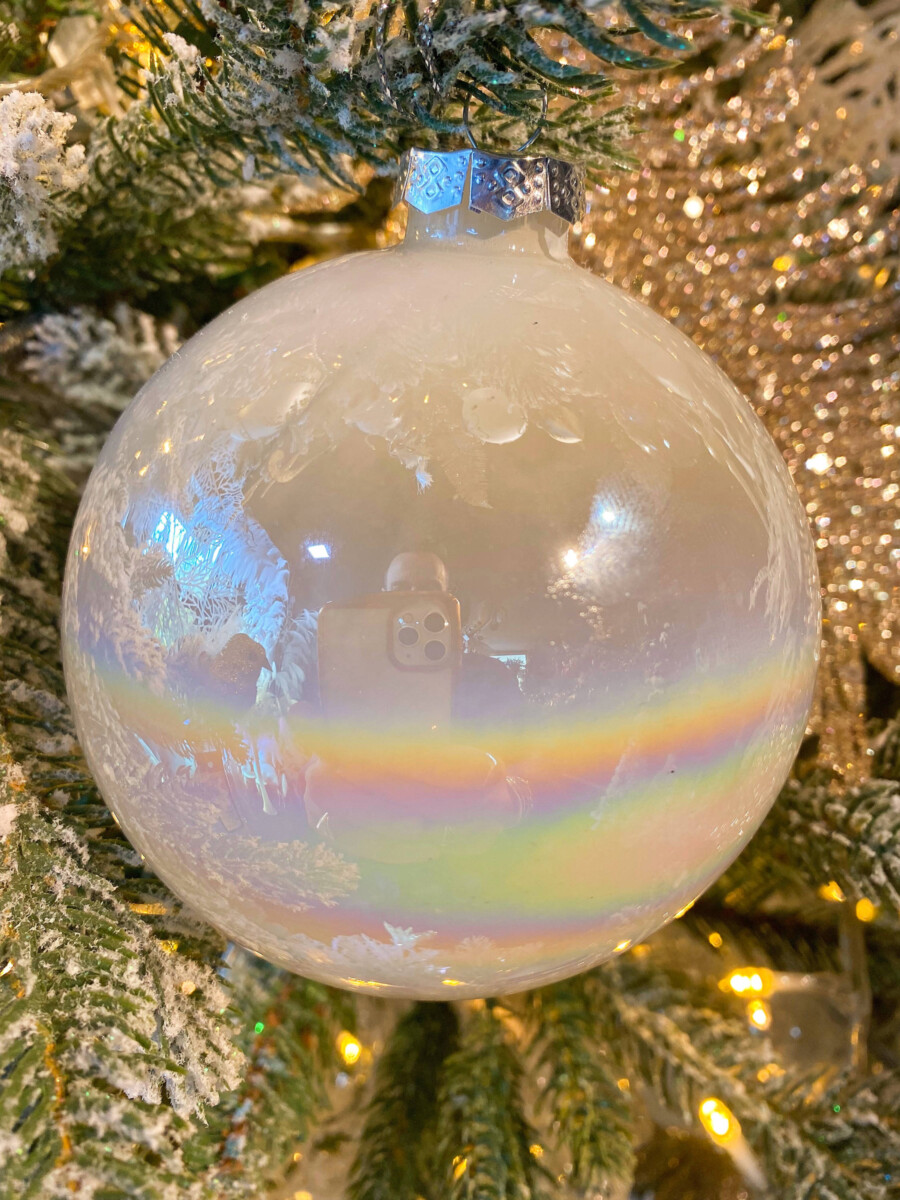 Χριστουγεννιάτικη Μπάλα Λευκή Γαλακτερή Ιριδίζουσα