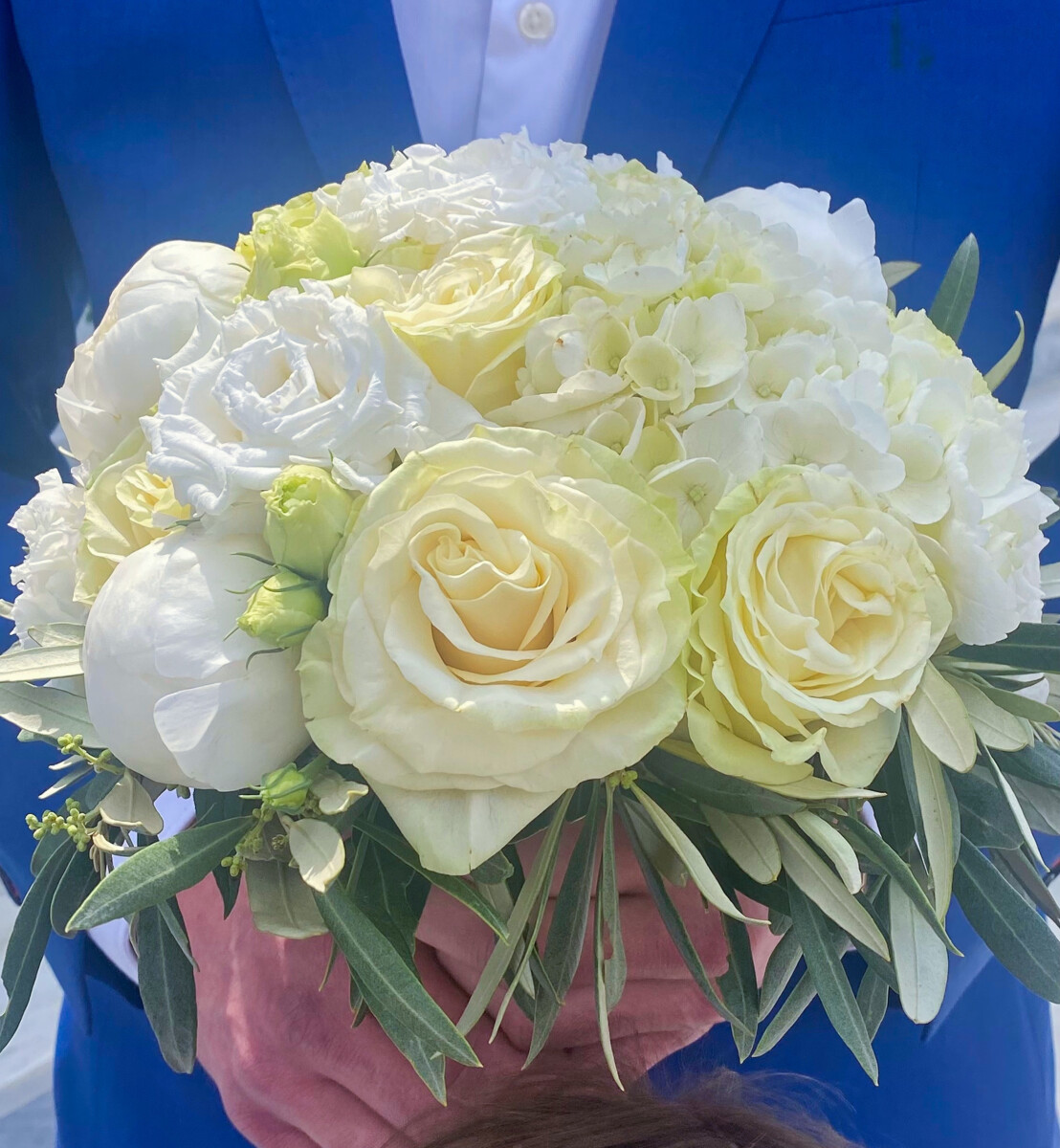 Ανθοδέσμη Γάμου από Ελιά & Λευκά Λουλούδια