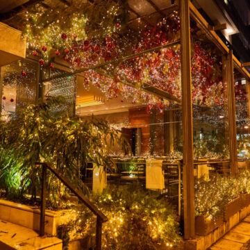 Χριστουγεννιάτικη Διακόσμηση Vezene Bistro