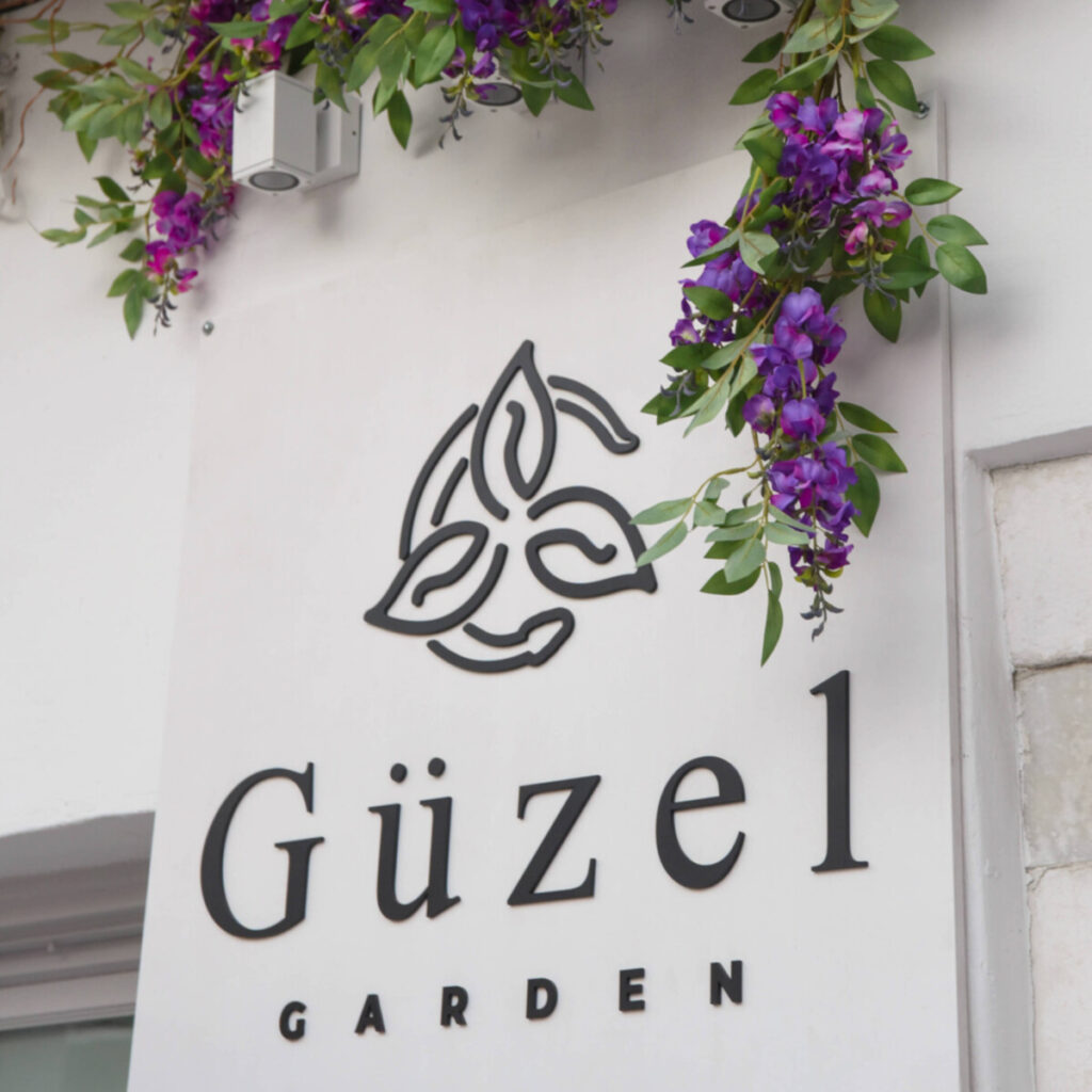 Διακόσμηση Τεχνητά Λουλούδια Guzel Garden Mykonos