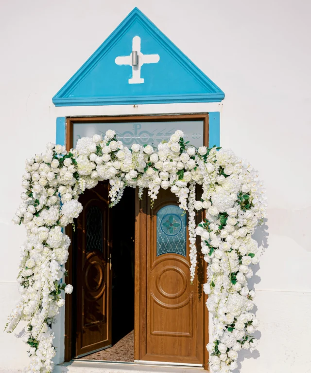Let love bloom, and leave the rest to us—your most special day deserves nothing less than magic! ❤️🎈🥂
#nedadecorations #weddingday #weddingdecor #weddingdesigner #aesthetic #greece