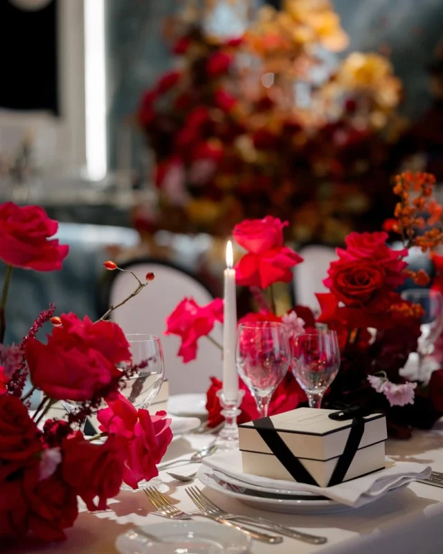 Flowers add that magic touch—turning every moment into a photo-worthy memory 🌺🌺🌺
#nedadecorations #flowerdesign #specialmoments #privateparty #floraldesigner #athens #greece
