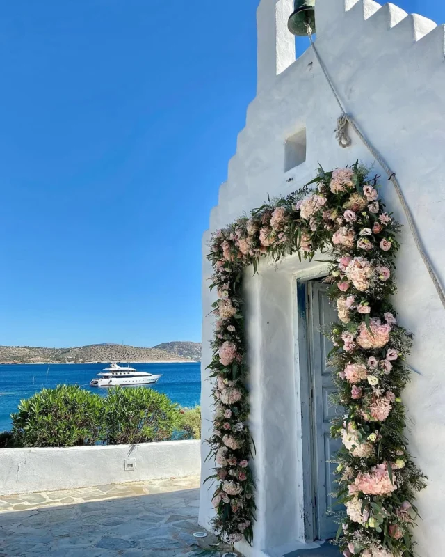 From soft pinks to bold blues—exclusive floral designs blooming just for you. 🌸🪻
#nedadecorations #floraldesigner #flowerdecor #wedding #baptism #apecialmoments #aesthetic #athens